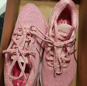 Nimbus 24 Asics ladies size 9